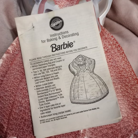 VTG Wilton Barbie Cake Pan 1992 Retro 80's 90's Kids Character Cakes Old School - Picture 6 of 10